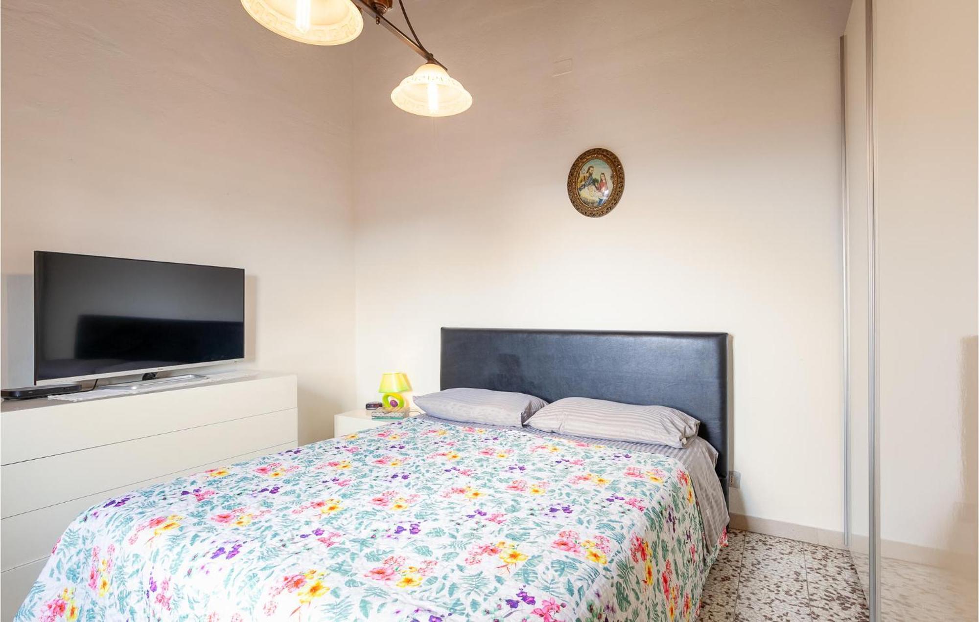 Awesome Home In Montefoscoli With Wifi 외부 사진