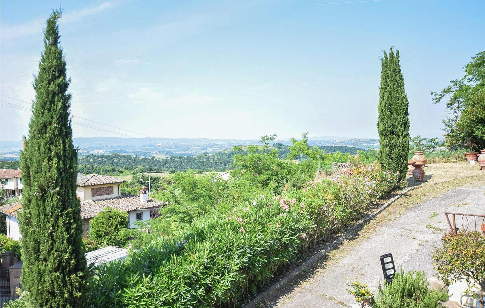 Awesome Home In Montefoscoli With Wifi 외부 사진